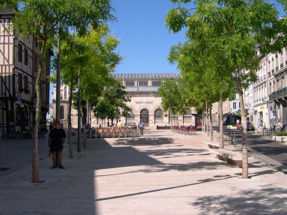  Place Jean Jaurès